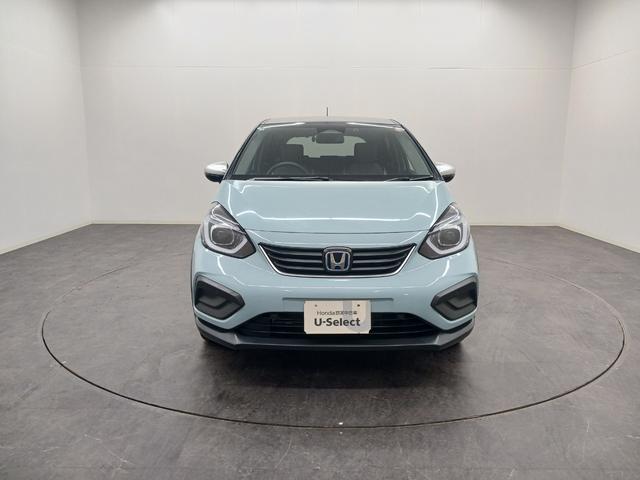 フィット ｅ：ＨＥＶクロスター　ワンオーナー　純正ナビ　カメラ　ＥＴＣ　Ｄレコ（2枚目）