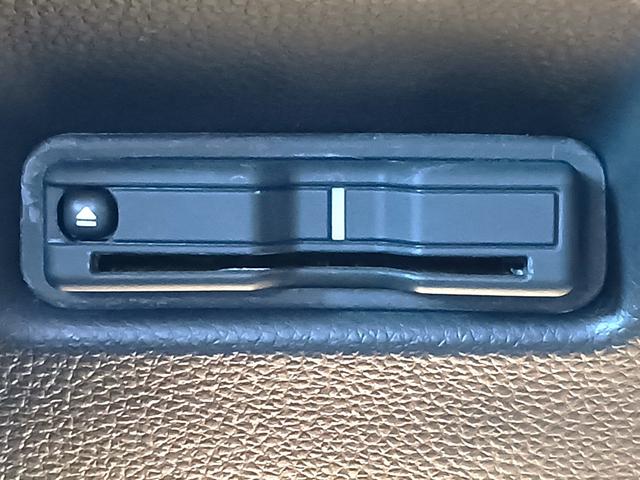 フィット ｅ：ＨＥＶクロスター　ワンオーナー　純正ナビ　カメラ　ＥＴＣ　Ｄレコ（20枚目）