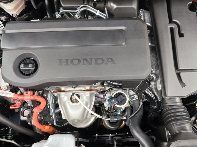 ＺＲ－Ｖ ｅ：ＨＥＶＺ　ワンオーナー　純正ナビ　カメラ　ＥＴＣ　Ｄレコ（9枚目）