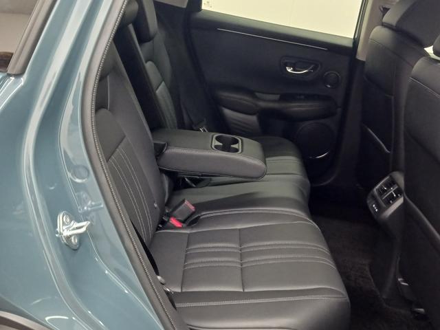 ＺＲ－Ｖ ｅ：ＨＥＶＺ　ワンオーナー　純正ナビ　カメラ　ＥＴＣ　Ｄレコ（16枚目）