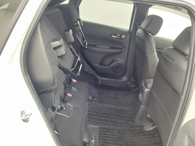 フィット ｅ：ＨＥＶホーム　ワンオーナー　純正ナビ　カメラ　ＥＴＣ　Ｄレコ（15枚目）