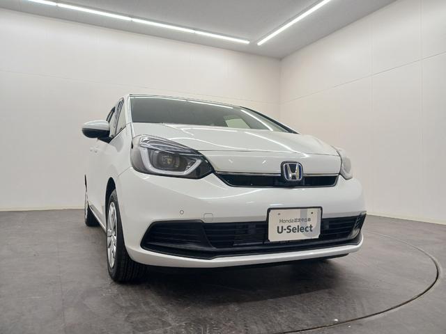 フィット ｅ：ＨＥＶホーム　ワンオーナー　純正ナビ　カメラ　ＥＴＣ　Ｄレコ（10枚目）