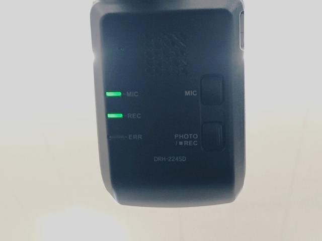 フィット ｅ：ＨＥＶホーム　ワンオーナー　純正ナビ　カメラ　ＥＴＣ　Ｄレコ（21枚目）