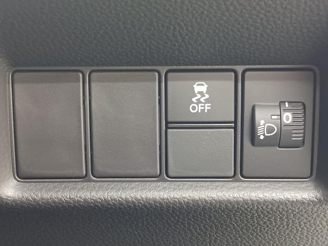 フィット ｅ：ＨＥＶホーム　ワンオーナー　純正ナビ　カメラ　ＥＴＣ　Ｄレコ（19枚目）