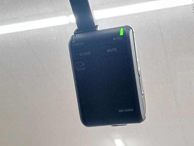 フィット ＲＳ　ワンオーナー　純正ナビ　カメラ　ＥＴＣ　Ｄレコ（21枚目）