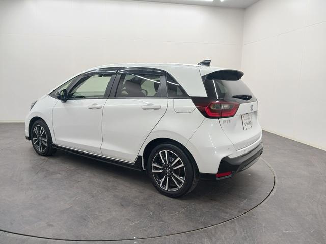 フィット e:HEVRS ワンオーナー 純正ナビ カメラ ETC Dレコ(4枚目)