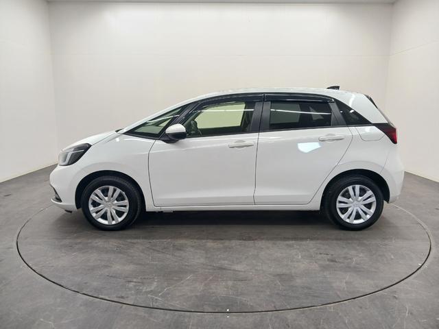 フィット e:HEVホーム ワンオーナー 純正ナビ カメラ ETC Dレコ(3枚目)