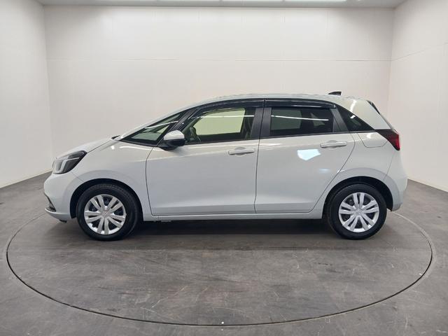 フィット e:HEVホーム ワンオーナー 純正ナビ カメラ ETC Dレコ(3枚目)