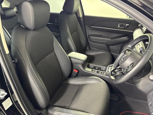 ヴェゼル ｅ：ＨＥＶＺ　ワンオーナー　純正ナビ　カメラ　ＥＴＣ（11枚目）