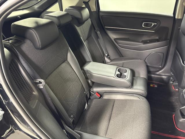 ヴェゼル ｅ：ＨＥＶＺ　ワンオーナー　純正ナビ　カメラ　ＥＴＣ（12枚目）