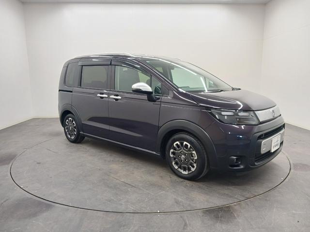 フリード クロスター　ワンオーナー　純正ナビ　カメラ　ＥＴＣ　Ｄレコ（8枚目）