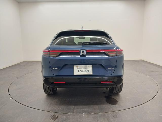 ヴェゼル ｅ：ＨＥＶＺ・ＰＬａＹパッケージ　ワンオーナー　純正ナビ　マルチカメラ　ＥＴＣ　Ｄレコ（5枚目）