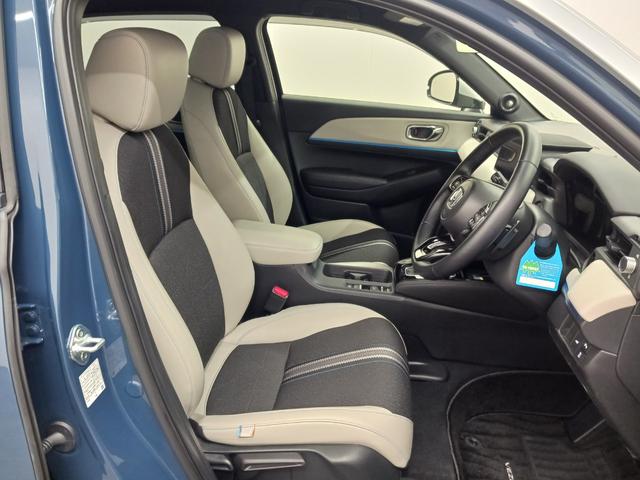 ヴェゼル ｅ：ＨＥＶＺ・ＰＬａＹパッケージ　ワンオーナー　純正ナビ　マルチカメラ　ＥＴＣ　Ｄレコ（17枚目）