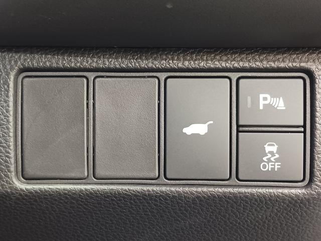 ヴェゼル ｅ：ＨＥＶＺ・ＰＬａＹパッケージ　ワンオーナー　純正ナビ　マルチカメラ　ＥＴＣ　Ｄレコ（18枚目）