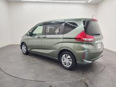 ��Ź�������ξ�ϼ��ҤǤβ����֤ȥǥ⥫���ʼ��Ѽ֡ˤ��鹽�����졢�¿����Ƥ��������������ޤ��� 4