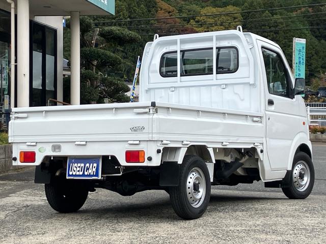 キャリイトラック ＫＣエアコン・パワステ　５速ミッション　ＭＴ車　運転席エアバック　４ＷＤ（5枚目）