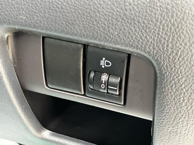 キャリイトラック ＫＣエアコン・パワステ　５速ミッション　ＭＴ車　運転席エアバック　４ＷＤ（31枚目）