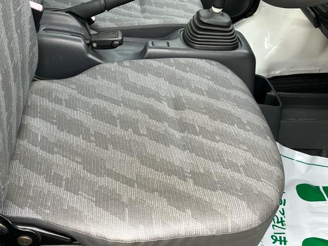 キャリイトラック ＫＣエアコン・パワステ　５速ミッション　ＭＴ車　運転席エアバック　４ＷＤ（34枚目）