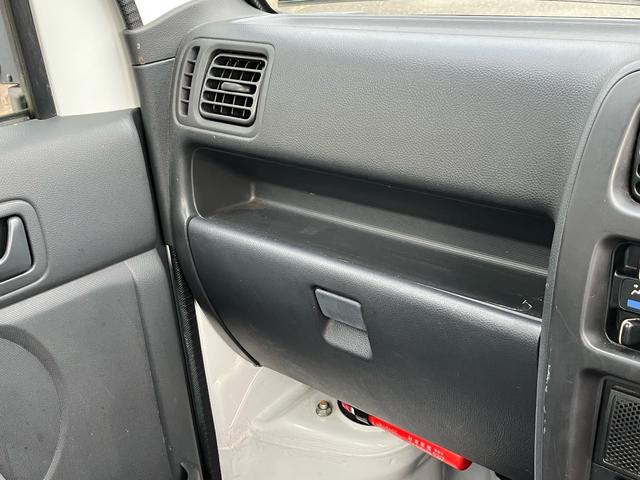 キャリイトラック ＫＣエアコン・パワステ　５速ミッション　ＭＴ車　運転席エアバック　４ＷＤ（39枚目）
