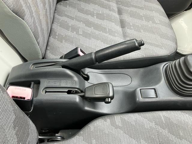 キャリイトラック ＫＣエアコン・パワステ　５速ミッション　ＭＴ車　運転席エアバック　４ＷＤ（43枚目）