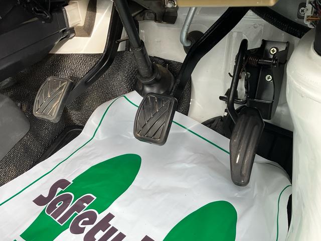 キャリイトラック ＫＣエアコン・パワステ　５速ミッション　ＭＴ車　運転席エアバック　４ＷＤ（45枚目）