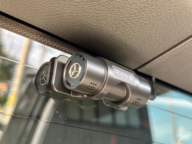 Ｇ３５０ｄ　ＡＭＧライン　ラグジュアリーＰＫＧ　サンルーフ　Ｂｕｒｍｅｓｔｅｒ　前後ドラレコ　１２．３インチディスプレイ　レーダー探知機　アダプティブダンピング(21枚目)