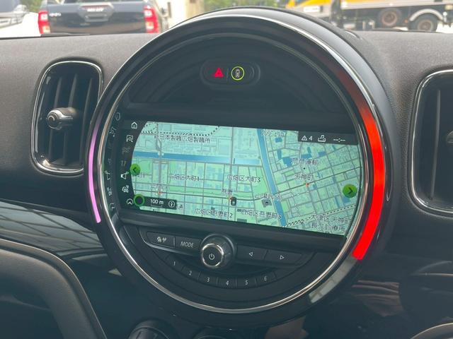 ＭＩＮＩ クーパーＤ　クロスオーバー　オール４　ペッパーＰＫＧ　ＥＴＣ内臓ルームミラー　パワーバックドア　オートライト　レインセンサー　シートヒーター　ＬＥＤヘッドライト　バックカメラ（6枚目）