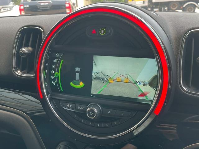 ＭＩＮＩ クーパーＤ　クロスオーバー　オール４　ペッパーＰＫＧ　ＥＴＣ内臓ルームミラー　パワーバックドア　オートライト　レインセンサー　シートヒーター　ＬＥＤヘッドライト　バックカメラ（7枚目）