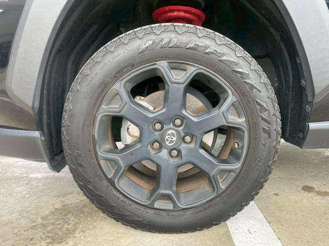 ＲＡＶ４ アドベンチャー　オフロードパッケージＩＩ　１０．５型ナビ　全周囲カメラ　ＴＶ視聴可　ドラレコ　ＥＴＣ　パワーシート＆シートメモリー　シートヒーター　ベンチレーション　レーダークルーズ　電動パーキングブレーキ　ブレーキホールド（45枚目）