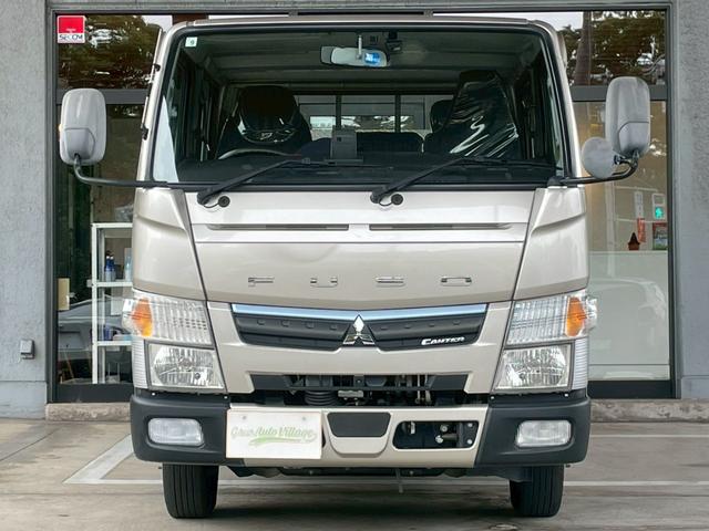 キャンター Ｗキャブ全低床　昇降荷重Ｖ６００　垂直式パワーゲート　バックカメラ　ドラレコ　ＥＴＣ　ワンオーナー　三方開　後輪ダブル　フロントフォグランプ　Ｂｌｕｅｔｏｏｔｈ　アクセサリーソケット　シートカバー　サイドバイザー（8枚目）