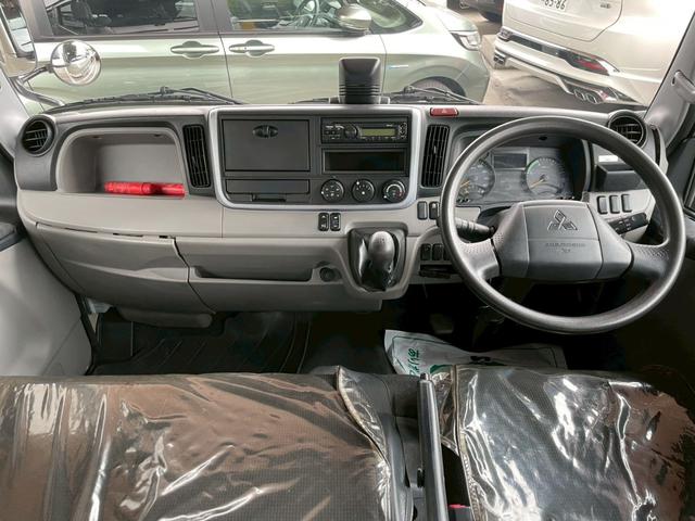 キャンター Ｗキャブ全低床　昇降荷重Ｖ６００　垂直式パワーゲート　バックカメラ　ドラレコ　ＥＴＣ　ワンオーナー　三方開　後輪ダブル　フロントフォグランプ　Ｂｌｕｅｔｏｏｔｈ　アクセサリーソケット　シートカバー　サイドバイザー（12枚目）