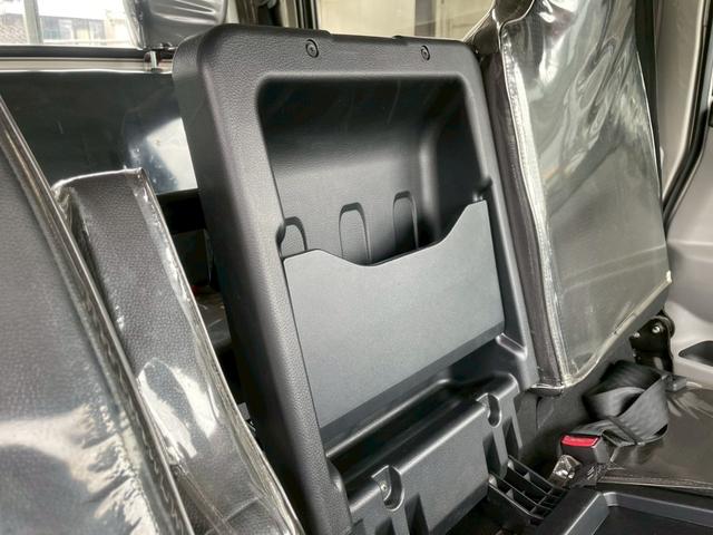 キャンター Ｗキャブ全低床　昇降荷重Ｖ６００　垂直式パワーゲート　バックカメラ　ドラレコ　ＥＴＣ　ワンオーナー　三方開　後輪ダブル　フロントフォグランプ　Ｂｌｕｅｔｏｏｔｈ　アクセサリーソケット　シートカバー　サイドバイザー（22枚目）