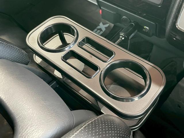 ハイエースワゴン ＧＬ　ＦＬＥＸベットキット　カロッツェリアナビ　サブモニター　後席モニター　Ｆスポイラー　パワースライドドア　オーバーフェンダー　ＹＯＫＯＨＡＭＡタイヤ　ＴＶ視聴可　バックカメラ　ドラレコ　ＥＴＣ（22枚目）