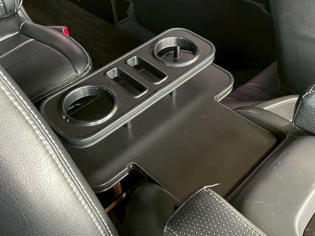 ハイエースワゴン ＧＬ　ＦＬＥＸベットキット　カロッツェリアナビ　サブモニター　後席モニター　Ｆスポイラー　パワースライドドア　オーバーフェンダー　ＹＯＫＯＨＡＭＡタイヤ　ＴＶ視聴可　バックカメラ　ドラレコ　ＥＴＣ（23枚目）