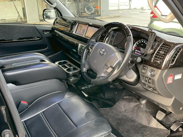 ハイエースワゴン ＧＬ　ＦＬＥＸベットキット　カロッツェリアナビ　サブモニター　後席モニター　Ｆスポイラー　パワースライドドア　オーバーフェンダー　ＹＯＫＯＨＡＭＡタイヤ　ＴＶ視聴可　バックカメラ　ドラレコ　ＥＴＣ（28枚目）