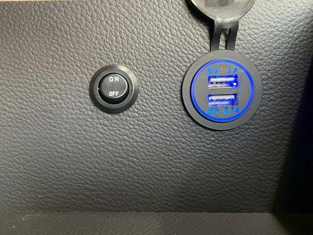 ハイエースワゴン ＧＬ　ＦＬＥＸベットキット　カロッツェリアナビ　サブモニター　後席モニター　Ｆスポイラー　パワースライドドア　オーバーフェンダー　ＹＯＫＯＨＡＭＡタイヤ　ＴＶ視聴可　バックカメラ　ドラレコ　ＥＴＣ（39枚目）
