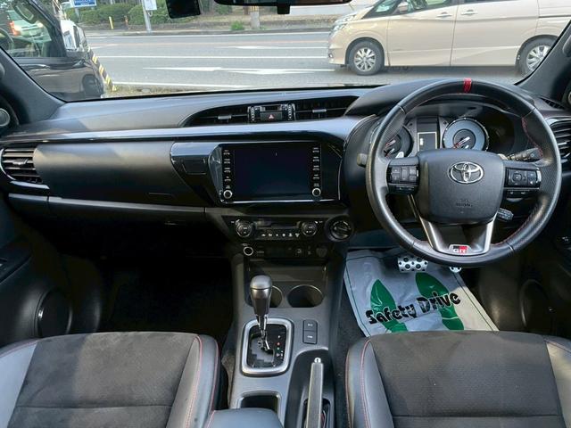 ハイラックス Z GRスポーツ GIギア ロールバー シャッター式ハードトノカバー HDMI パノラミックビュー TOYOTAエンブレム プライバシーガラス パワーシート Appleカープレイ 純正ナビ ドラレコ ETC(11枚目)