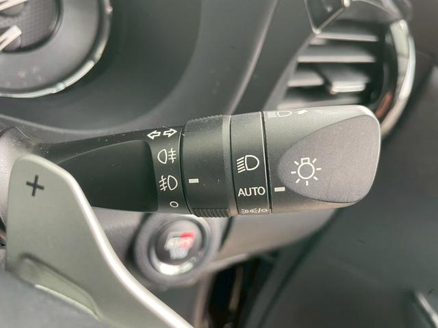 ハイラックス Z GRスポーツ GIギア ロールバー シャッター式ハードトノカバー HDMI パノラミックビュー TOYOTAエンブレム プライバシーガラス パワーシート Appleカープレイ 純正ナビ ドラレコ ETC(16枚目)