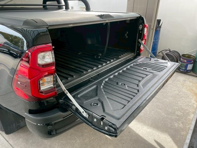 ハイラックス Z GRスポーツ GIギア ロールバー シャッター式ハードトノカバー HDMI パノラミックビュー TOYOTAエンブレム プライバシーガラス パワーシート Appleカープレイ 純正ナビ ドラレコ ETC(39枚目)