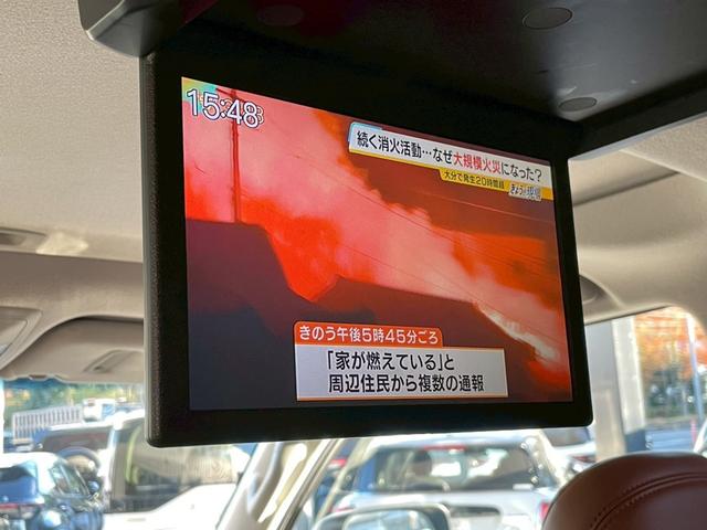 ランドクルーザープラド TX Lパッケージ 70thアニバーサリーリミテッド 後席モニター サンルーフ アルパインナビ シートヒーター&ベンチレーション パワーシート クルーズコントロール TV視聴可 HDMI プライバシーフィルム 茶革 ドラレコ ETC バックカメラ(5枚目)