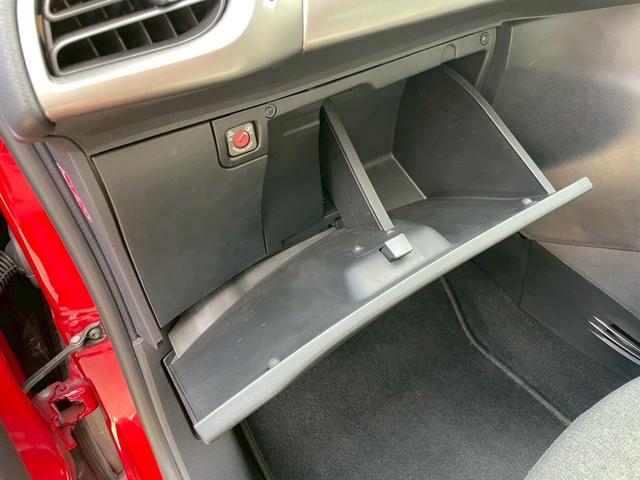 Ｃ３ フィール　ガラスルーフ　ドラレコ　ＥＴＣ　キーレス　オートライト　パドルシフト　ラゲージマット　フロントフォグランプ　Ｂｌｕｅｔｏｏｔｈ（21枚目）