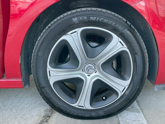 Ｃ３ フィール　ガラスルーフ　ドラレコ　ＥＴＣ　キーレス　オートライト　パドルシフト　ラゲージマット　フロントフォグランプ　Ｂｌｕｅｔｏｏｔｈ（34枚目）