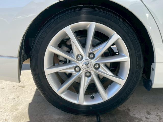 プリウスアルファ Ｓツーリングセレクション　後席モニター　ラゲージマット　純正７型ナビ　ＴＶ視聴可　Ｂｌｕｅｔｏｏｔｈ　バックカメラ　クルーズコントロール　オートライト　ＥＴＣ　フロントフォグランプ　アクセサリーソケット　サイドバイザー（44枚目）