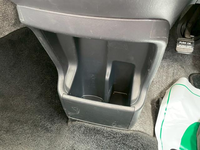 ワゴンＲスティングレー Ｔ　社外６インチナビ　ＴＶ視聴可　ＥＴＣ　ラジオ　ＣＤ　ＤＶＤ　Ｂｌｕｅｔｏｏｔｈ　オートライト　ＵＳＢポート　フロントフォグランプ　サイドバイザー　ハンドルカバー（18枚目）