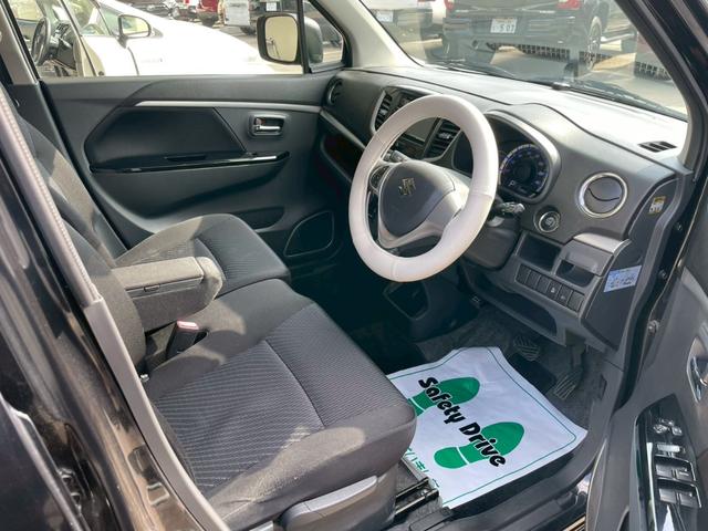 ワゴンＲスティングレー Ｔ　社外６インチナビ　ＴＶ視聴可　ＥＴＣ　ラジオ　ＣＤ　ＤＶＤ　Ｂｌｕｅｔｏｏｔｈ　オートライト　ＵＳＢポート　フロントフォグランプ　サイドバイザー　ハンドルカバー（20枚目）