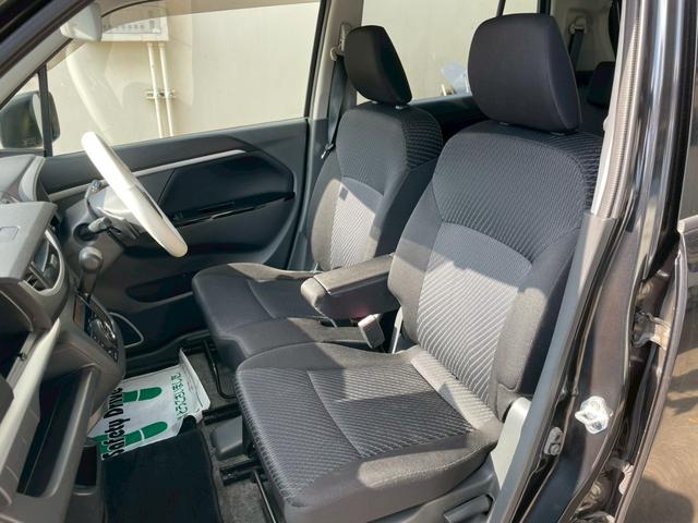 ワゴンＲスティングレー Ｔ　社外６インチナビ　ＴＶ視聴可　ＥＴＣ　ラジオ　ＣＤ　ＤＶＤ　Ｂｌｕｅｔｏｏｔｈ　オートライト　ＵＳＢポート　フロントフォグランプ　サイドバイザー　ハンドルカバー（22枚目）