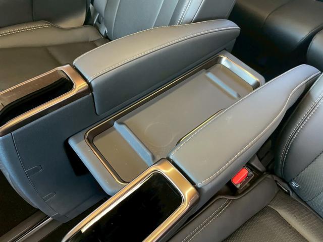 �Z�J���h�V�[�g�̊ԂɃe�[�u�����������܂��I