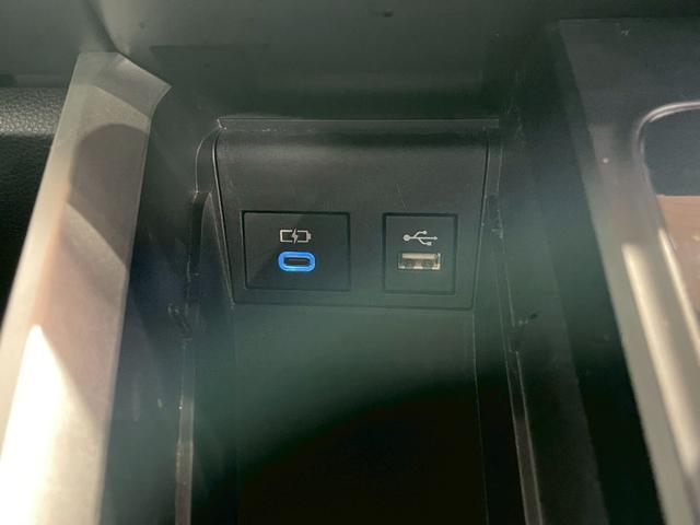 ヴォクシー Ｓ－Ｚ　ＧＲエアロ　純正１０．５型ナビ　ＴＶキャンセラー　ＨＤＭＩ　Ｂｌｕｅｔｏｏｔｈ　パワスラ　バックカメラ　レーダークルーズコントロール　シートヒーター　Ｗエアコン　サイドサンシェード　ドラレコ　ＥＴＣ（22枚目）