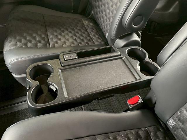 ヴォクシー Ｓ－Ｚ　ＧＲエアロ　純正１０．５型ナビ　ＴＶキャンセラー　ＨＤＭＩ　Ｂｌｕｅｔｏｏｔｈ　パワスラ　バックカメラ　レーダークルーズコントロール　シートヒーター　Ｗエアコン　サイドサンシェード　ドラレコ　ＥＴＣ（41枚目）