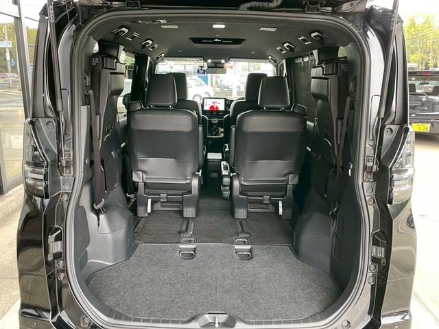 ヴォクシー Ｓ－Ｚ　ＧＲエアロ　純正１０．５型ナビ　ＴＶキャンセラー　ＨＤＭＩ　Ｂｌｕｅｔｏｏｔｈ　パワスラ　バックカメラ　レーダークルーズコントロール　シートヒーター　Ｗエアコン　サイドサンシェード　ドラレコ　ＥＴＣ（44枚目）
